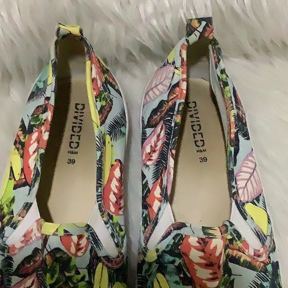 Divided H&M women’s colorful summer tropical slip on shoes size 8 - Picture 3 of 6